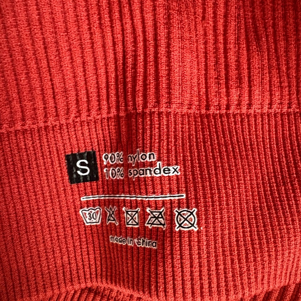 Red Ribbed Sports Bra - Picture 3 of 3